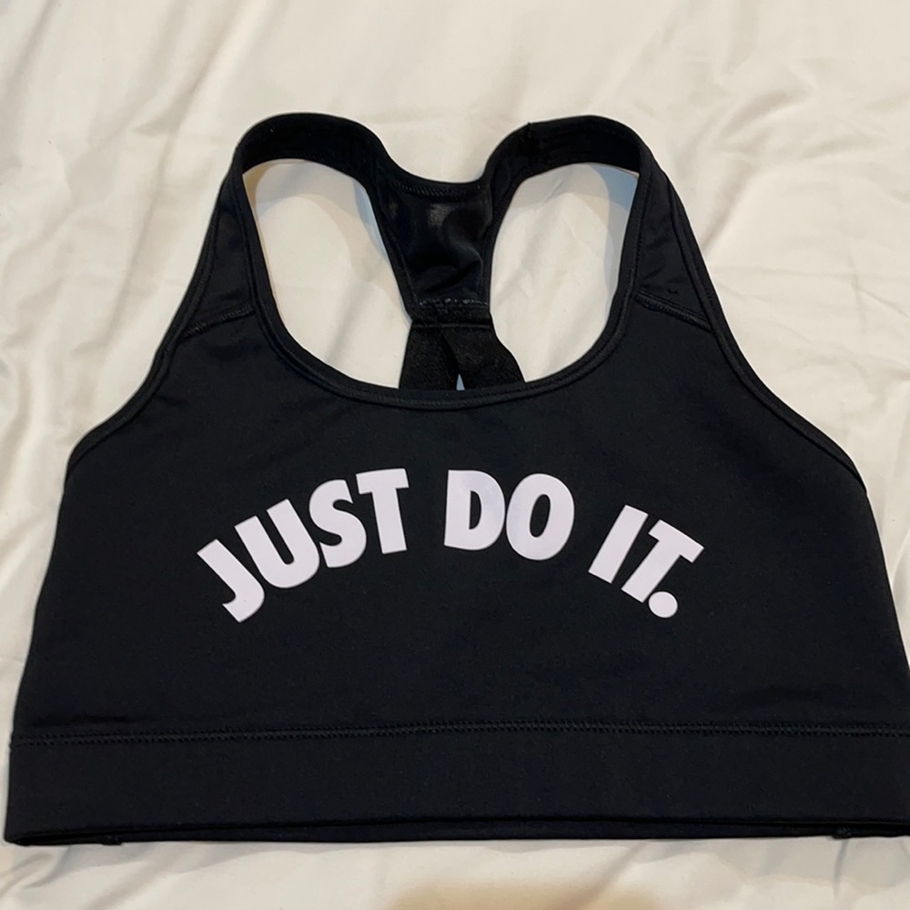 Nike drifit sports bra